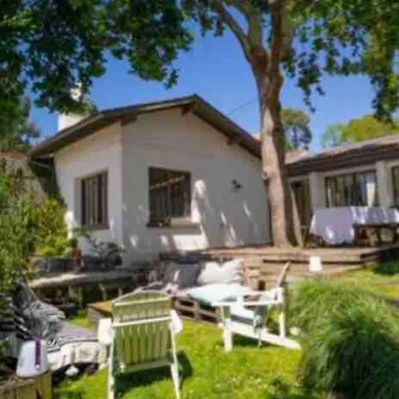 Chic And Elegant House 5 Minutes From Pereire Hébergement de vacances *