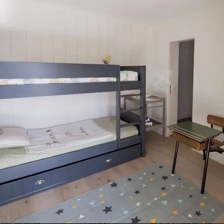 Hébergement de vacances Chic And Elegant House 5 Minutes From Pereire *